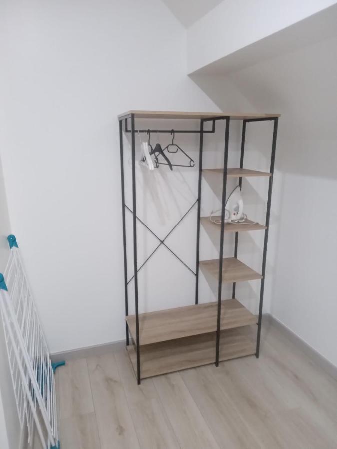 Joli Appartement De Vacances 에쿠엥 외부 사진