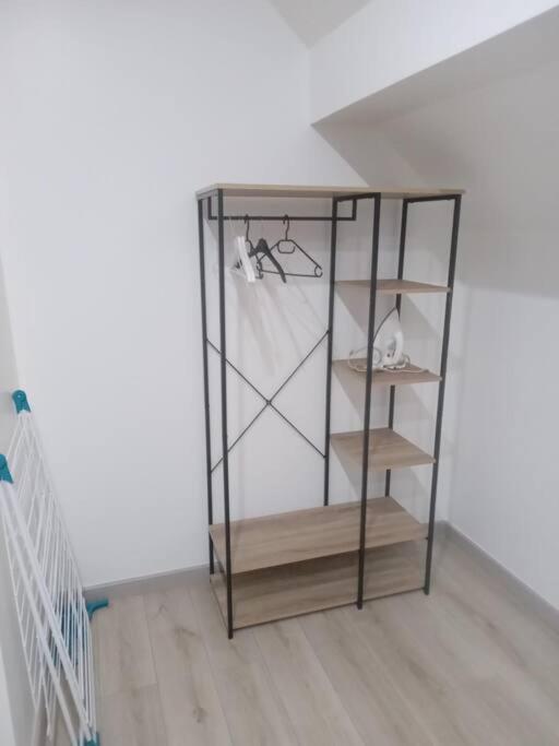 Joli Appartement De Vacances 에쿠엥 외부 사진
