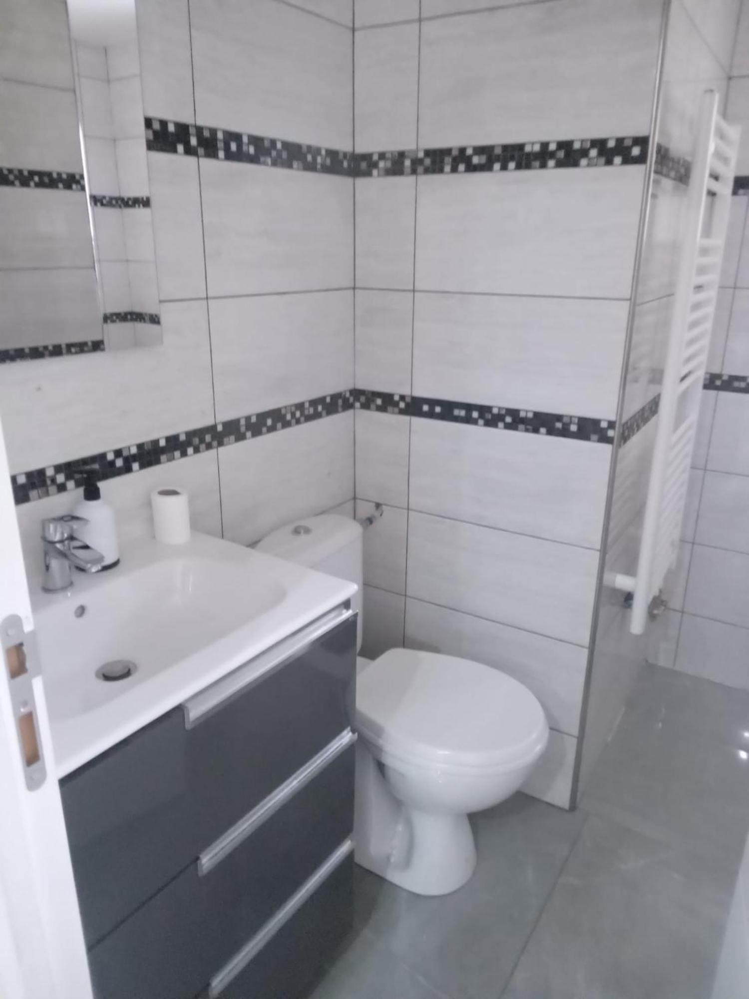 Joli Appartement De Vacances 에쿠엥 외부 사진