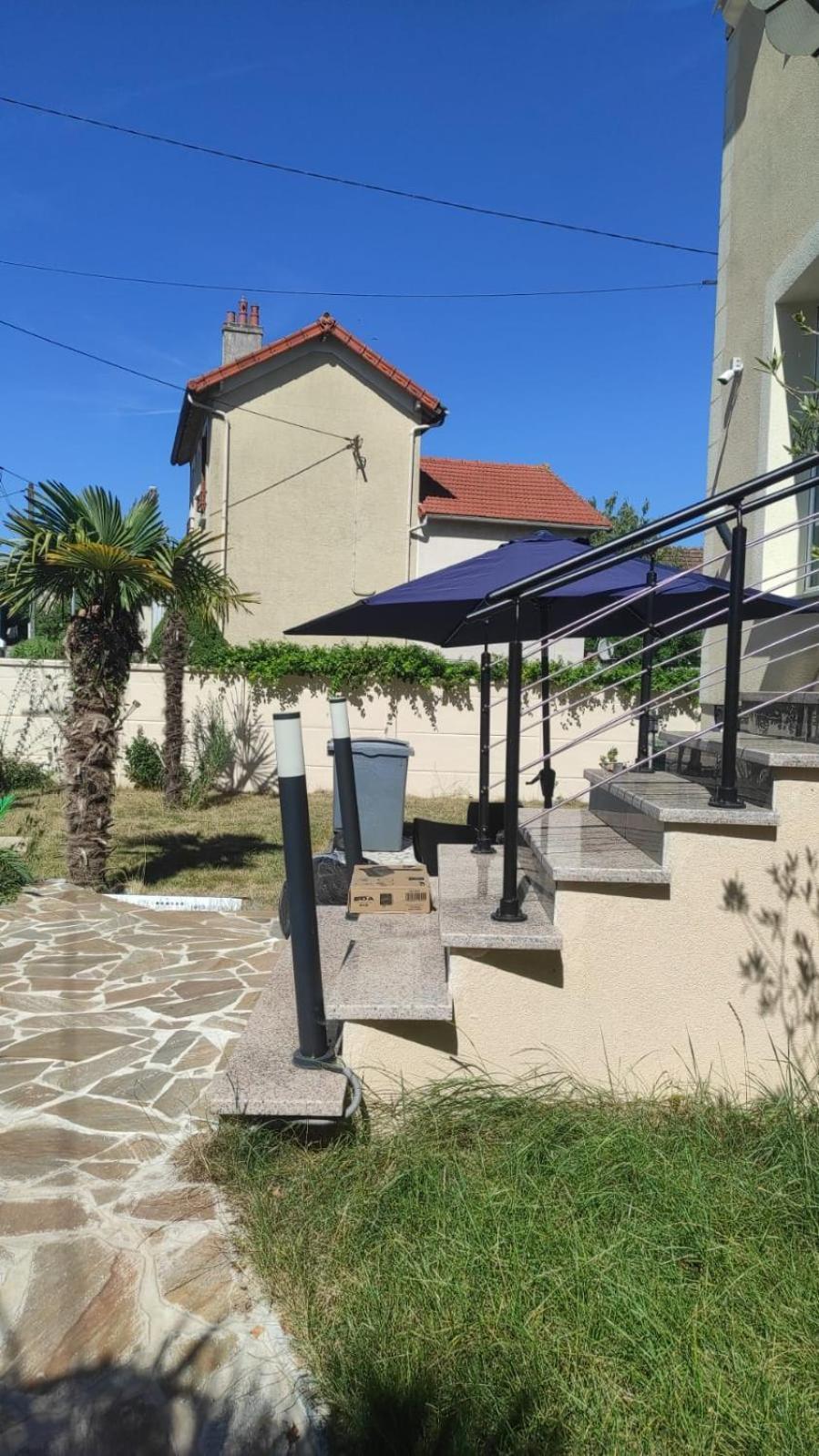 Joli Appartement De Vacances 에쿠엥 외부 사진